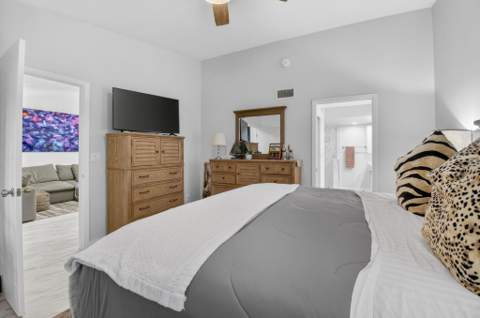 7563 Glendevon Lane #1306, Delray Beach FL - photo 18 of 95