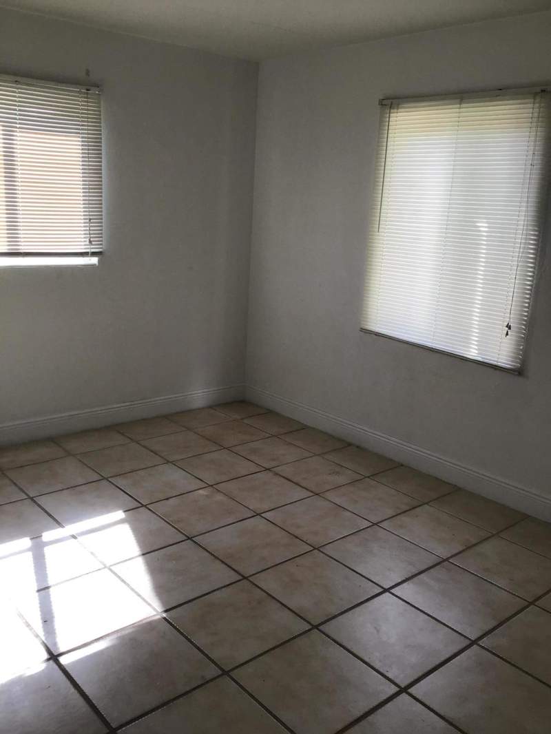 3 bedroom Single Family Residence at 364 Johnston Street, Replat Of Palm Gardens, Fort Pierce — photo 3