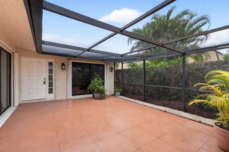 2 bedroom Villa at 801 NW 30th Avenue #C, Rainberry Bay, Delray Beach — photo 2