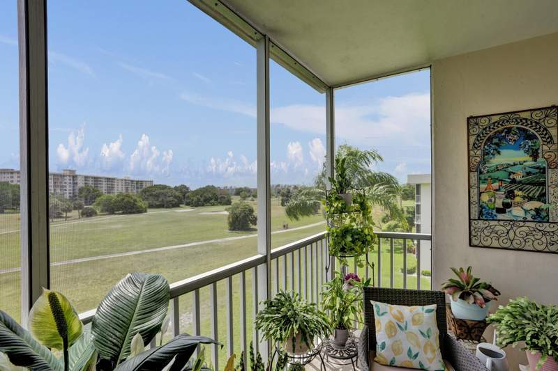 3 bedroom Condominium at 2850 N Palm Aire Drive #401, No 2 Palm-Aire Country Club, Pompano Beach — photo 4