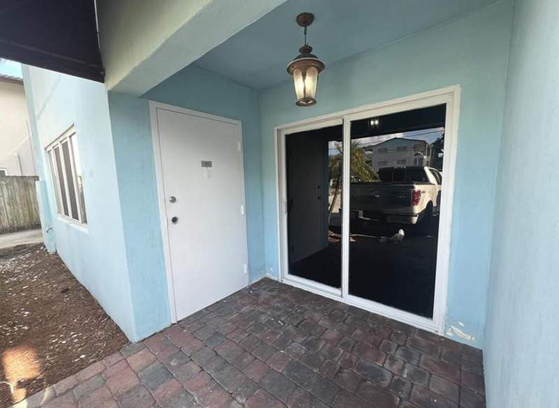 2 bedroom Condominium at 1060 Crystal Lake Drive #101, Sommerset Condominiums, Deerfield Beach — photo 3