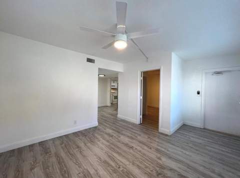 1060 Crystal Lake Drive #101, Deerfield Beach FL - photo 6 of 15