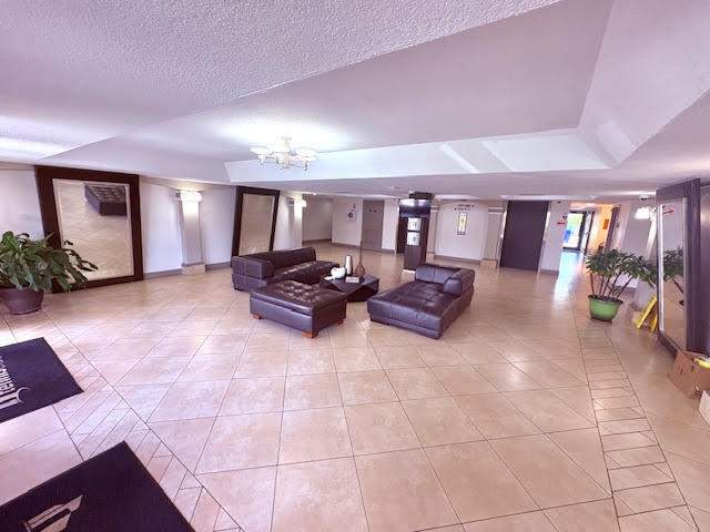 2 bedroom Condominium at 701 NW 19th Street #500, Tennis Club II Courts Condo, Fort Lauderdale — photo 3