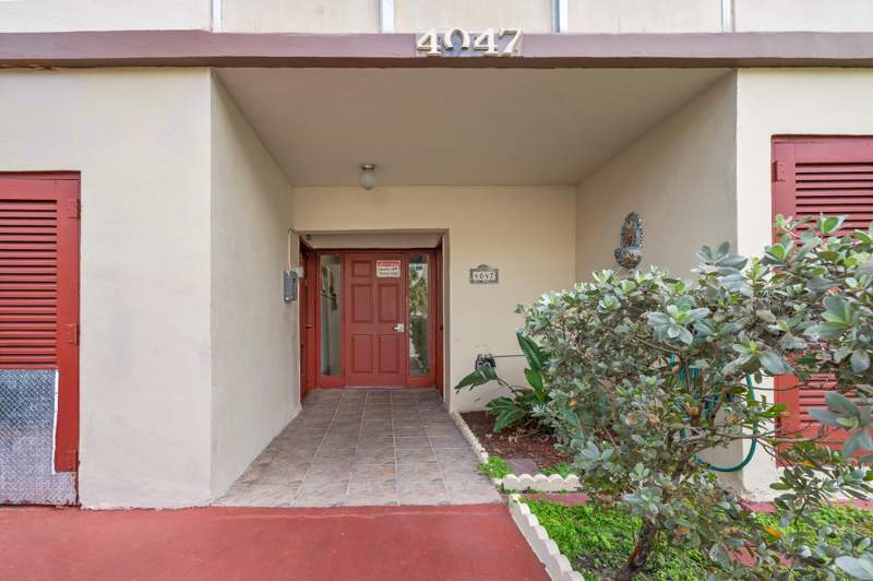 2 bedroom Condominium at 4047 NW 16th Street #206, Majestic Gardens Condominium, Lauderhill — photo 2