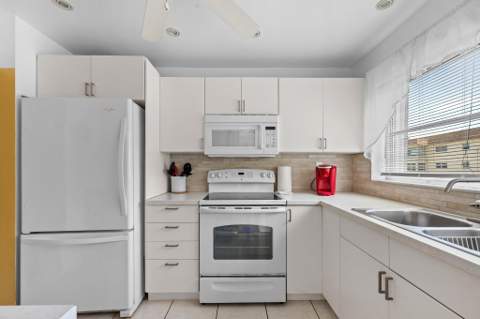 4047 NW 16th Street #206, Lauderhill FL - photo 12 of 26