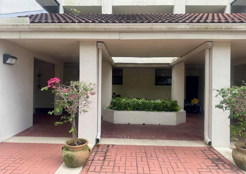 2 bedroom Condominium at 110 Lake Emerald Drive #404, Lake Emerald Condominium No One, Oakland Park — photo 5