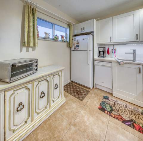 2728 N Garden Dr Drive #413, Lake Worth FL - photo 9 of 34