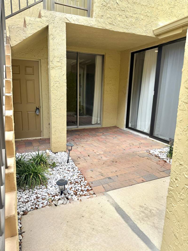 2 bedroom Condominium at 8401 W Sample Road #21, Lafayette Condo, Coral Springs — photo 4