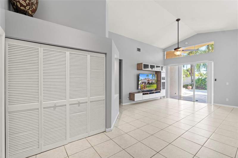 3 bedroom Single Family Residence at 3222 NW 22nd Avenue, Oakland Lakes, Oakland Park — photo 5