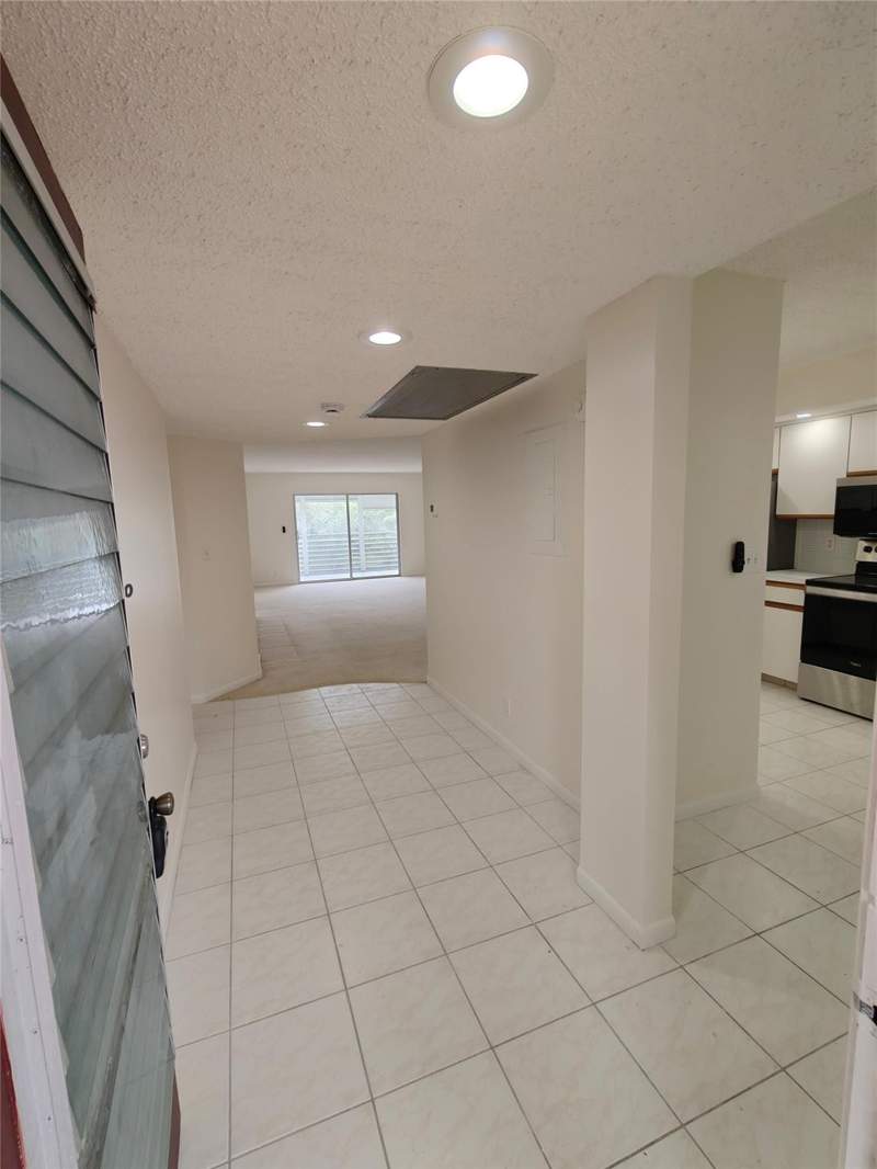 2 bedroom Condominium at 1801 Eleuthera Point #J3, Eleuthera Village A Condo, Coconut Creek — photo 2