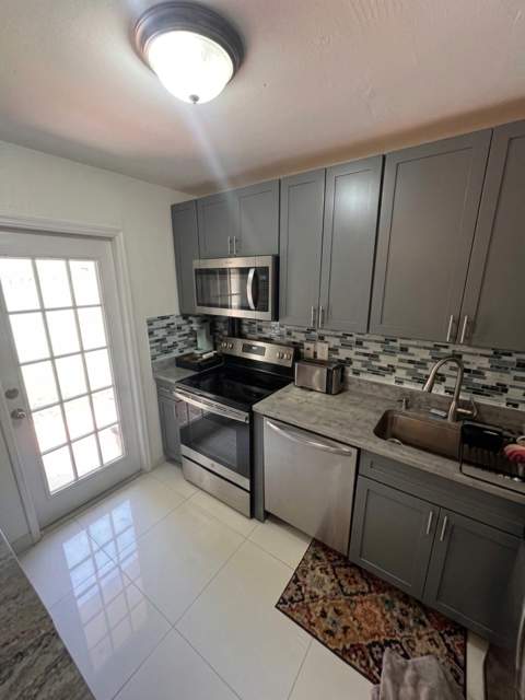 1230 NE 26th Terrace, Pompano Beach FL - photo 6 of 29