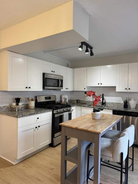 6372 Seven Springs Boulevard #A, Greenacres FL - photo 8 of 24