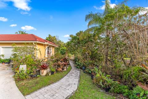 6220 Kelty Way, Lake Worth FL - photo 12 of 64