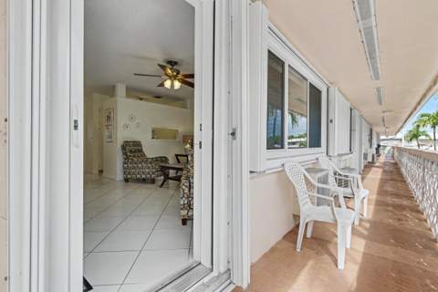 900 SW 10th Terrace #S-19, Hallandale Beach FL - photo 7 of 51