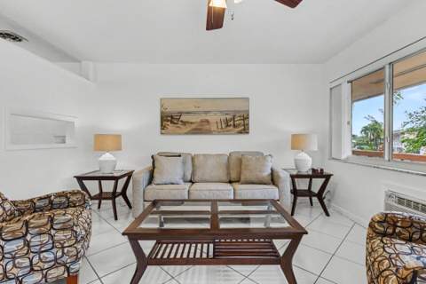 900 SW 10th Terrace #S-19, Hallandale Beach FL - photo 10 of 51