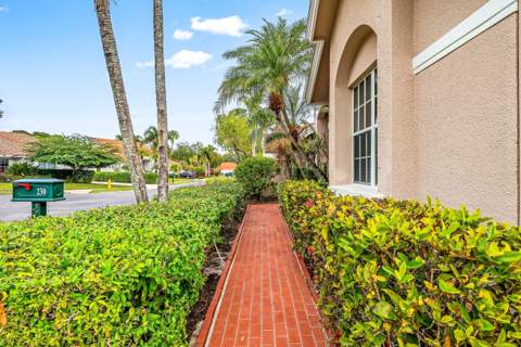 230 Eagleton Estate Boulevard, Palm Beach Gardens FL - photo 7 of 57