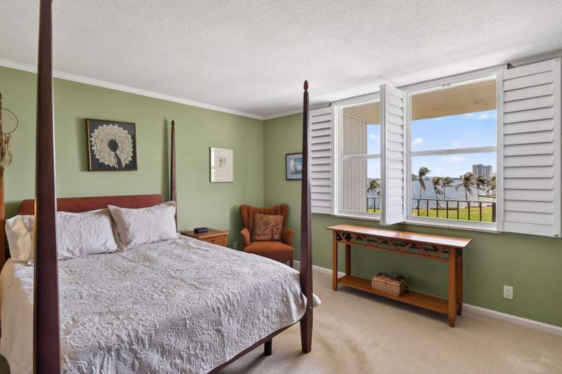 2 bedroom Condominium at 801 Lake Shore Drive #414, Lake Harbour Towers East Condo, Lake Park — photo 5