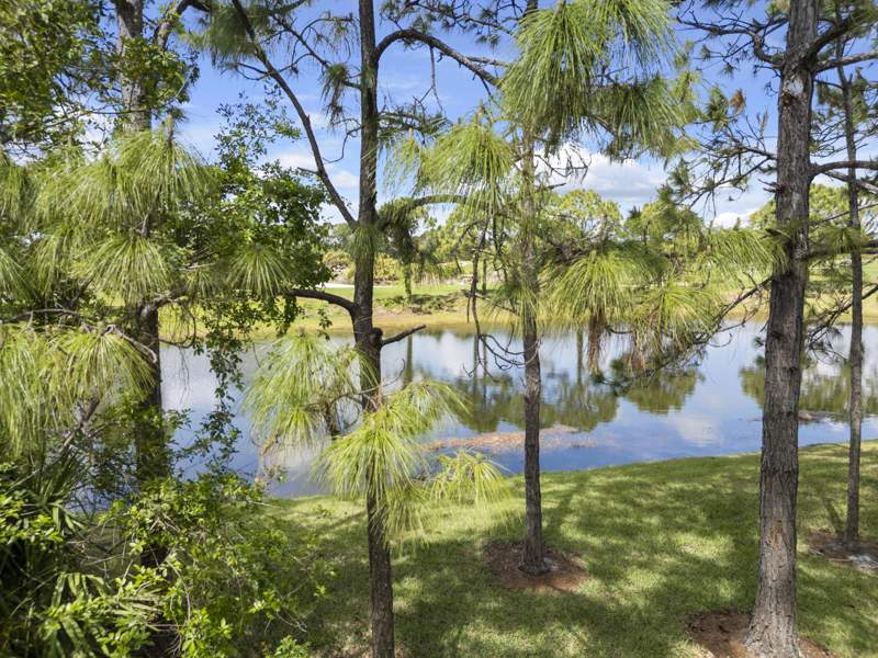 2 bedroom Condominium at 8312 Mulligan Circle #2222, Castle Pines, Port St. Lucie — photo 3