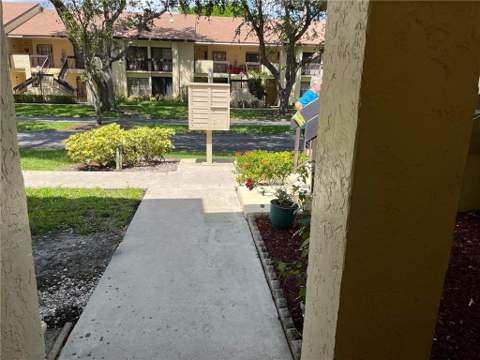 1921 SW 15th Street #Unit 29, Deerfield Beach FL - photo 6 of 16