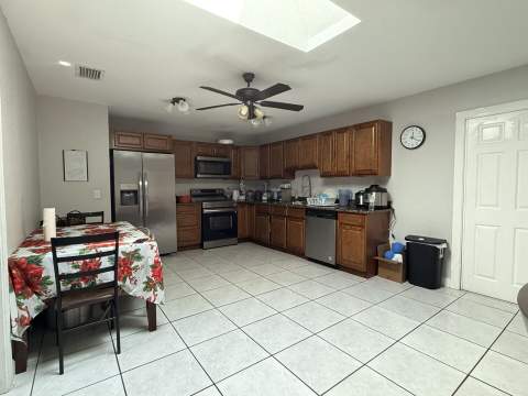 4904 Myrtle Drive, Fort Pierce FL - photo 8 of 18