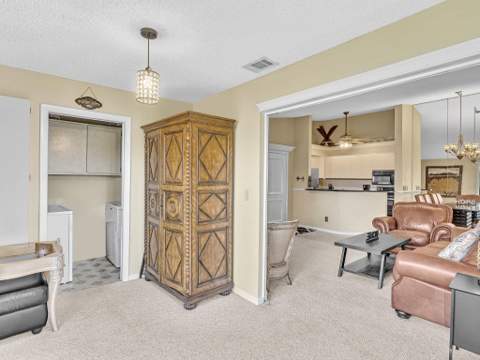 1109 Duncan Circle #202, Palm Beach Gardens FL - photo 8 of 36