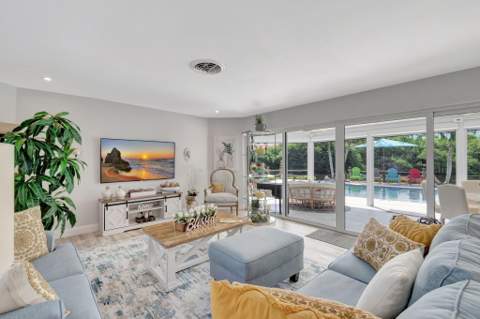 302 Venice Drive, Boynton Beach FL - photo 12 of 37