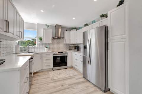 302 Venice Drive, Boynton Beach FL - photo 13 of 37