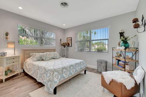 302 Venice Drive, Boynton Beach FL - photo 21 of 37
