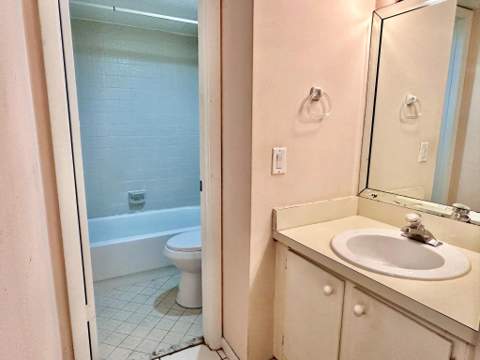3000 NW 42nd Avenue #B101, Coconut Creek FL - photo 17 of 46