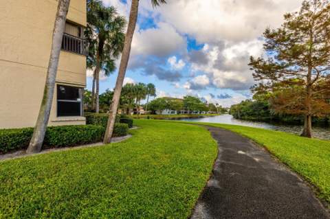 3000 NW 42nd Avenue #B101, Coconut Creek FL - photo 20 of 46