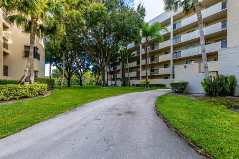 3000 NW 42nd Avenue #B101, Coconut Creek FL - photo 24 of 46