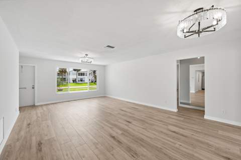 2631 W Golf Boulevard, Pompano Beach FL - photo 11 of 39