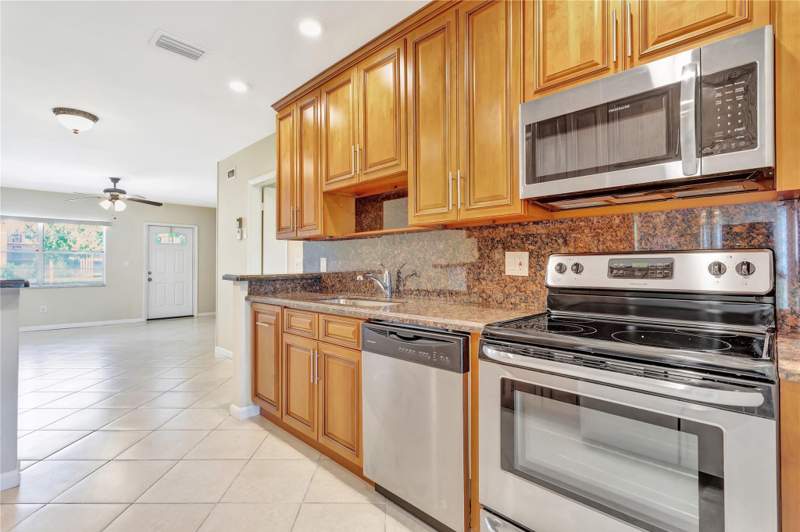 1 bedroom Condominium at 7290 NW 1st Street #205, Oriole Gardens Three, Margate — photo 3