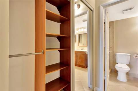 7290 NW 1st Street #205, Margate FL - photo 23 of 33