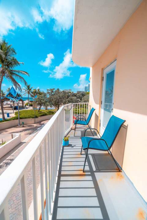 311 Connecticut Street #4, Hollywood FL - photo 16 of 26