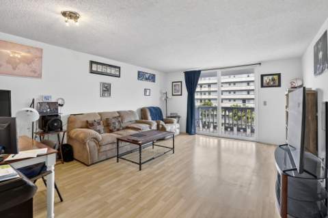 400 NE 12th Avenue #405, Hallandale Beach FL - photo 8 of 31