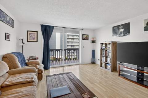 400 NE 12th Avenue #405, Hallandale Beach FL - photo 10 of 31