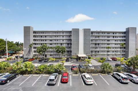 400 NE 12th Avenue #405, Hallandale Beach FL - photo 24 of 31