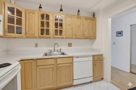 400 NE 12th Avenue #405, Hallandale Beach FL - photo 7 of 31