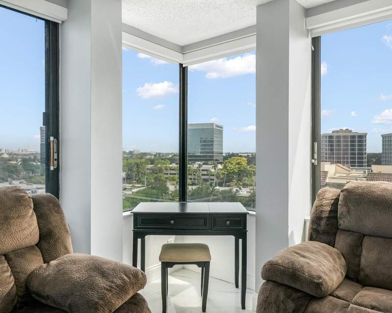 2 bedroom Condominium at 1500 Presidential Way #806, Flaming Waters Country Club Blk 12, West Palm Beach — photo 3