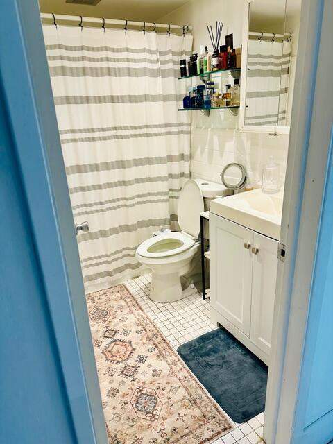 1150 NW 30th Court #203, Wilton Manors FL - photo 6 of 12