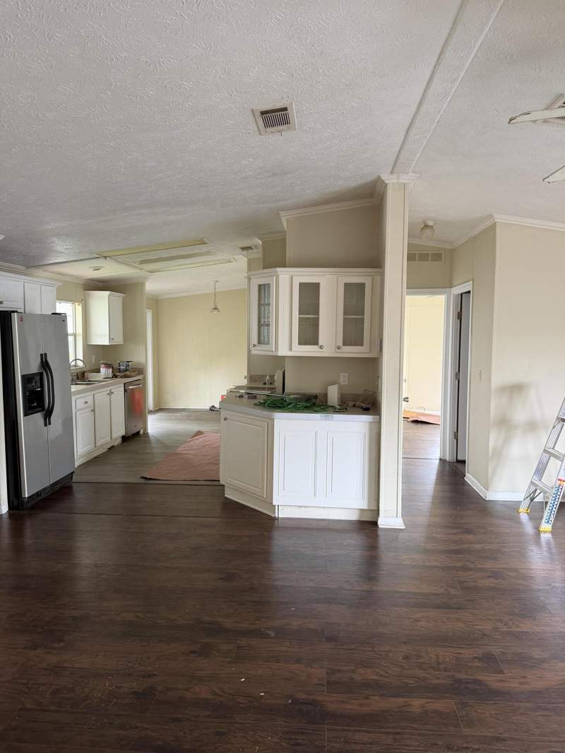 2 bedroom Mobile Home at 8557 SW 18th Street, Park City Sec One, Davie — photo 4