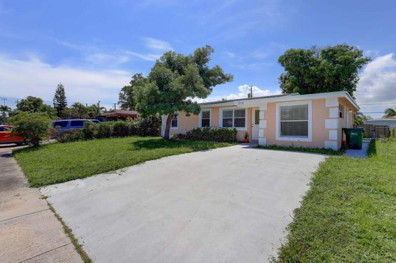 4 bedroom Single Family Residence at 314 NW 12th Avenue, Poinciana Heights Delray, Delray Beach — photo 2