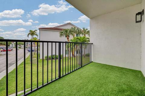 1010 Villa Circle, Boynton Beach FL - photo 17 of 23