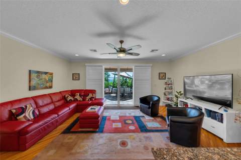 1327 SE 3rd Avenue, Pompano Beach FL - photo 10 of 34