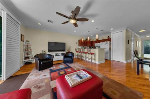 1327 SE 3rd Avenue, Pompano Beach FL - photo 11 of 34