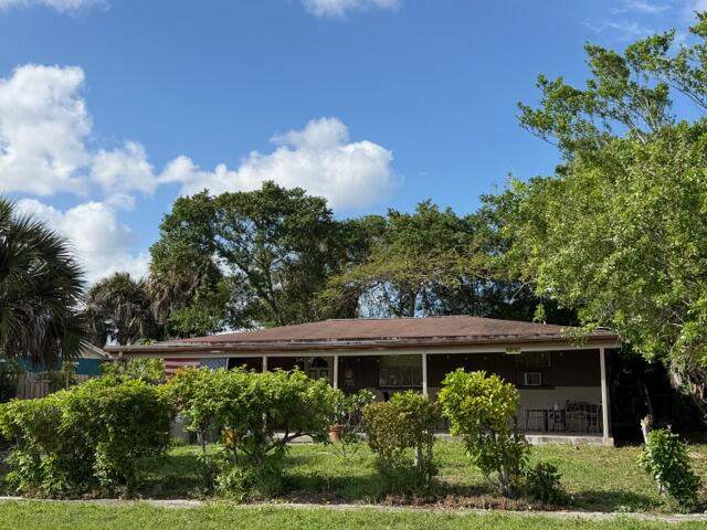 3 bedroom Single Family Residence at 5107 Marcia Place, Gramercy Park Unit 2, West Palm Beach — photo 2