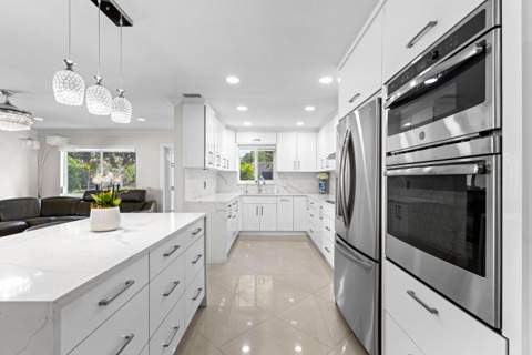 747 Avon Road, West Palm Beach FL - photo 7 of 32