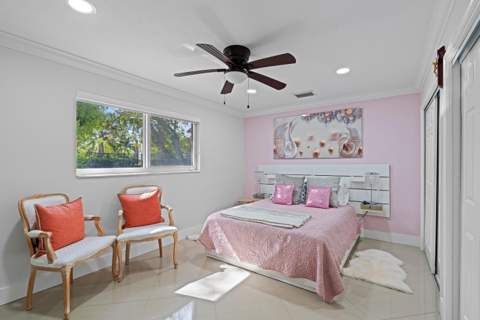 747 Avon Road, West Palm Beach FL - photo 14 of 32