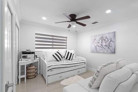 747 Avon Road, West Palm Beach FL - photo 18 of 32